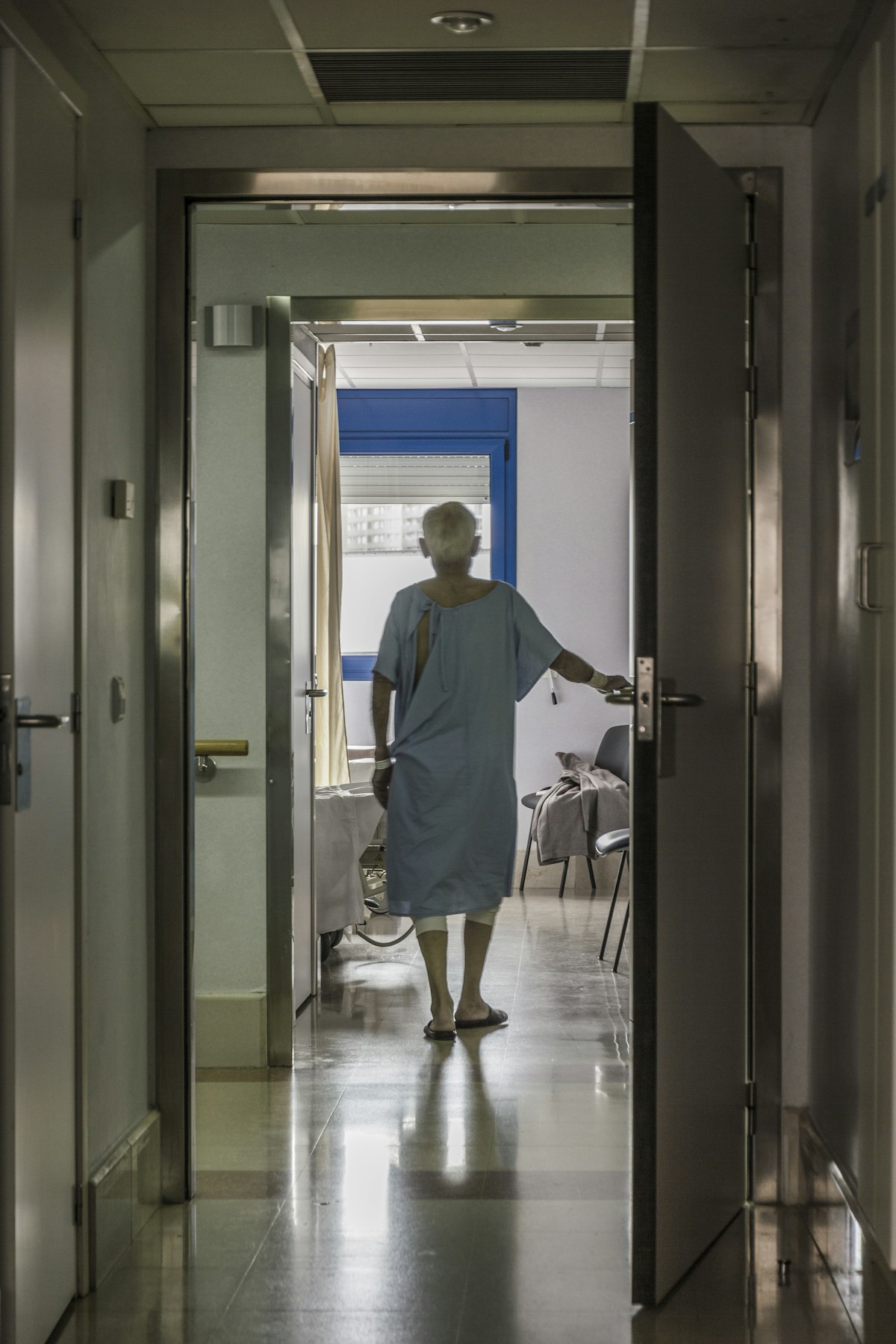 Best Light Therapy Lamps for Night Shift Workers