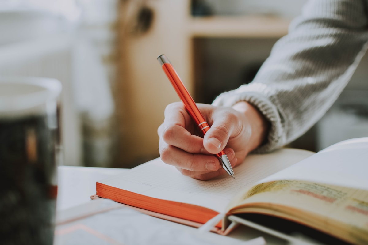 Best Worry Journals for Bedtime Anxiety: 5 Picks