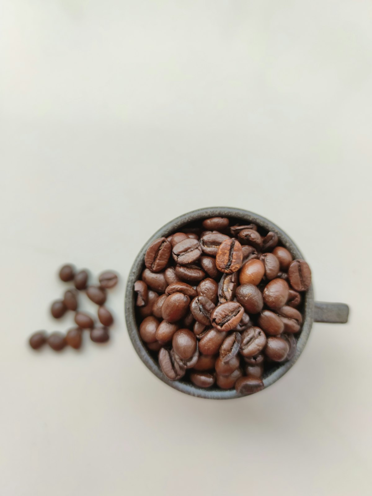 Can Decaf Keep You Awake? The 2–15 mg Answer