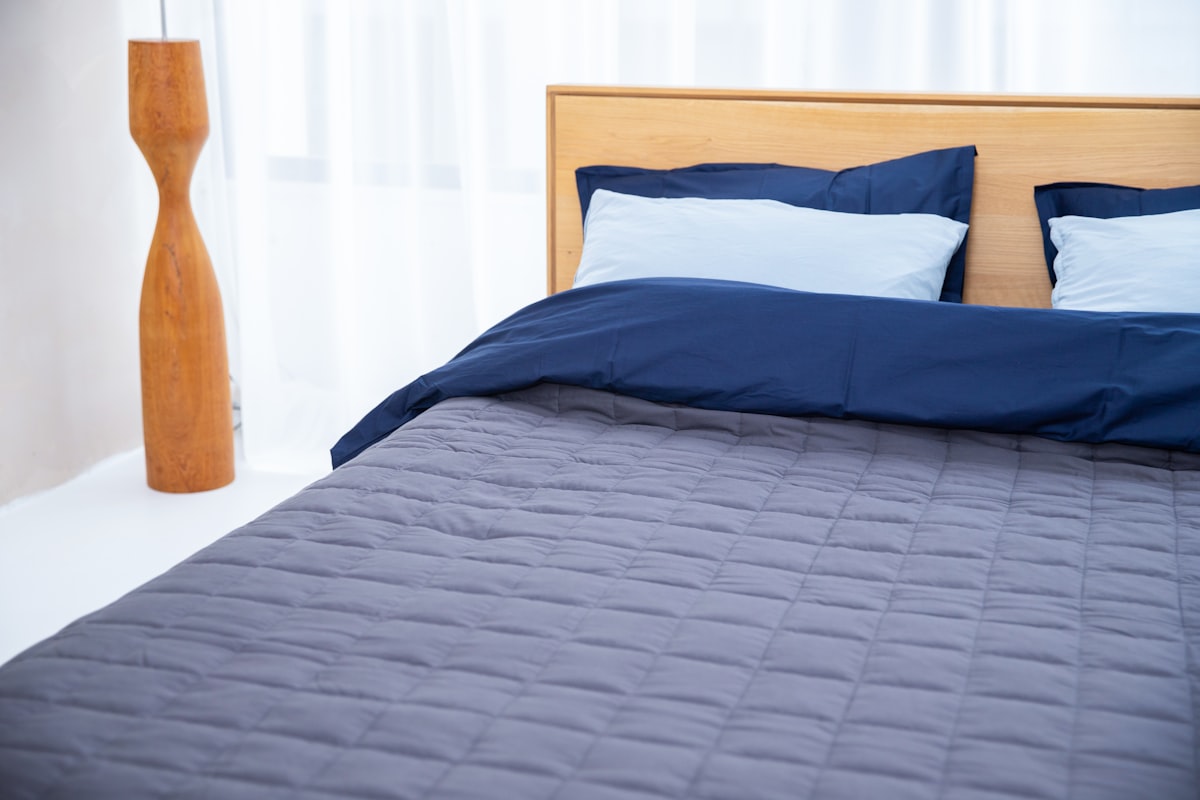 Sleep-themed photo for do weighted blankets reduce night wakings