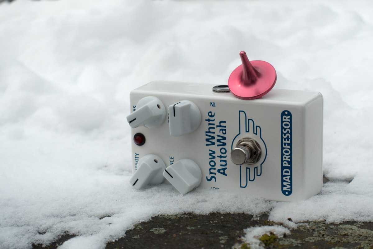 Sleep-themed photo for do white noise machines help an overactive mind