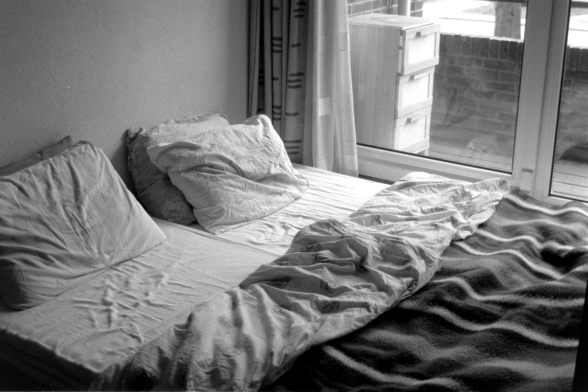 Sleep-themed photo for e reader before bed