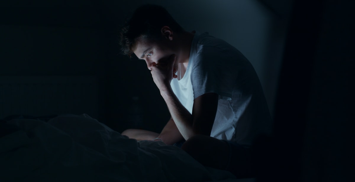 Sleep-themed photo for hangxiety at night why drink driven dread wakes you