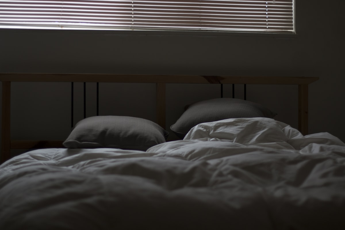 Sleep-themed photo for how close to bed can you work out the 1 2 hour rule