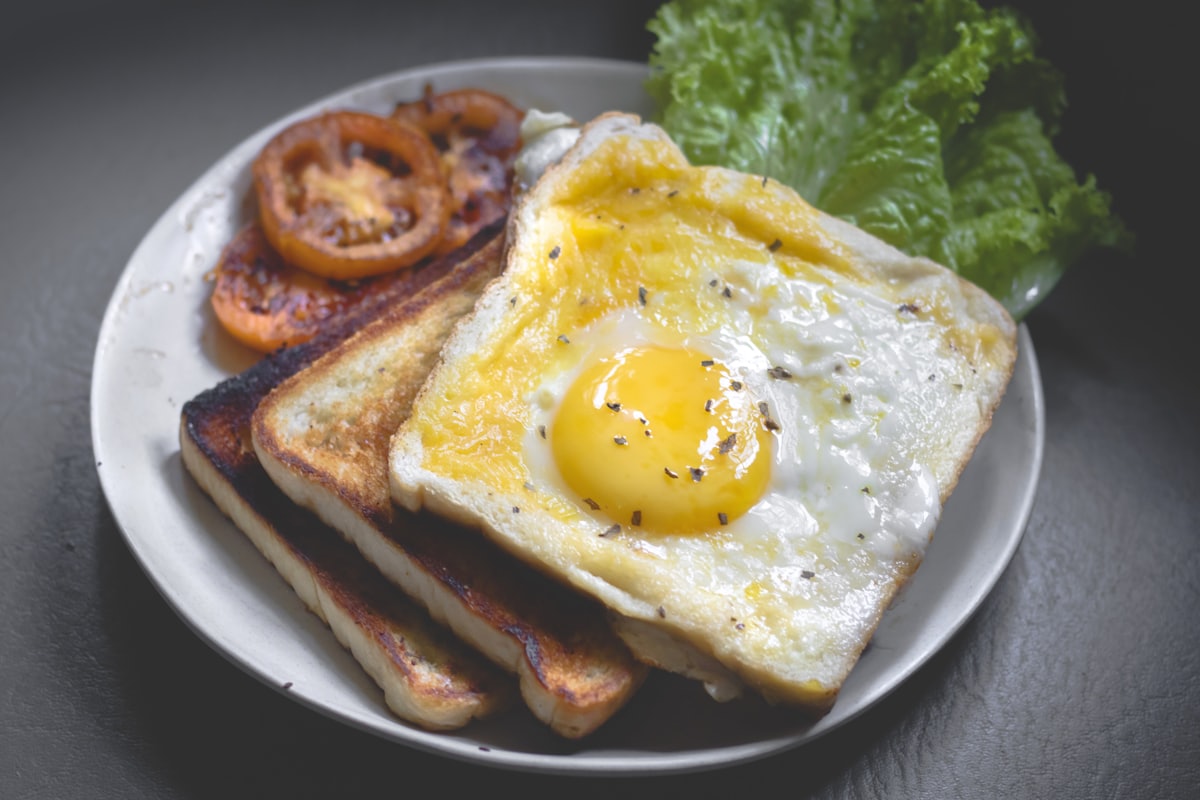 Sleep-themed photo: breakfast table — a Sleep, Finally guide to jo eats at 1030 late meals and caffeine timing